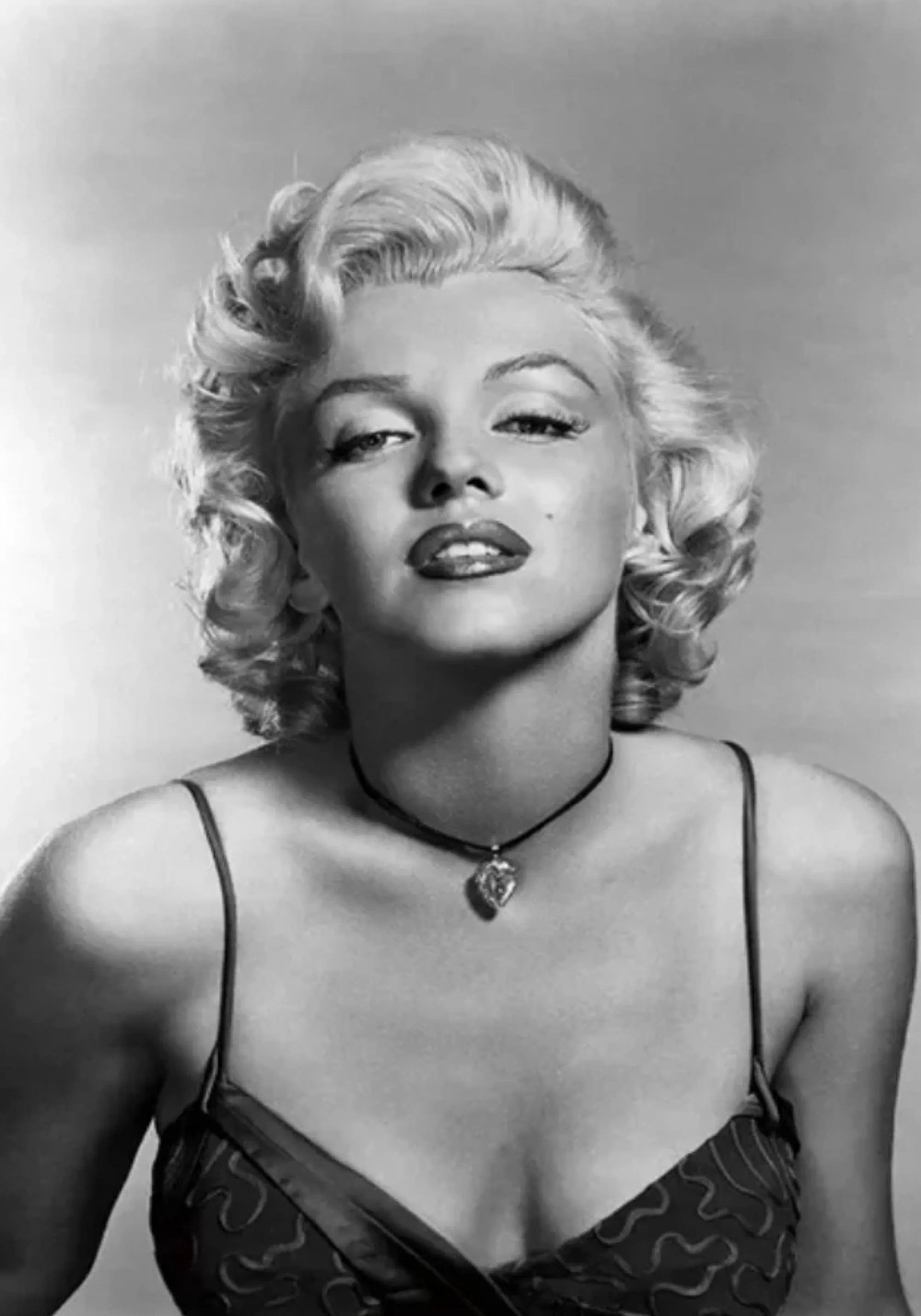 Marilyn Monroe | Timeless Grace - Image 2