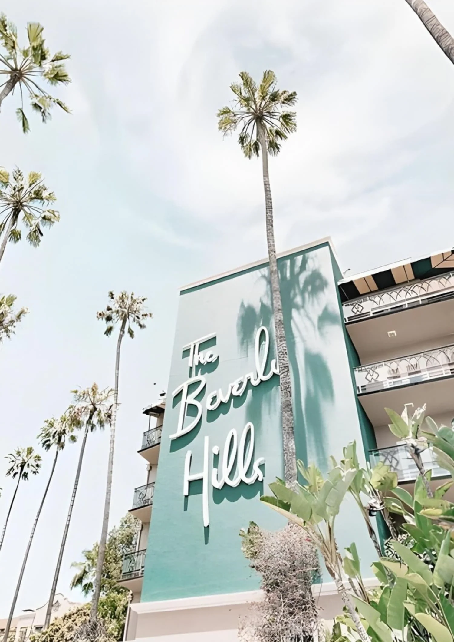The Beverly Hills Hotel | Iconic Landmark Art - Image 4