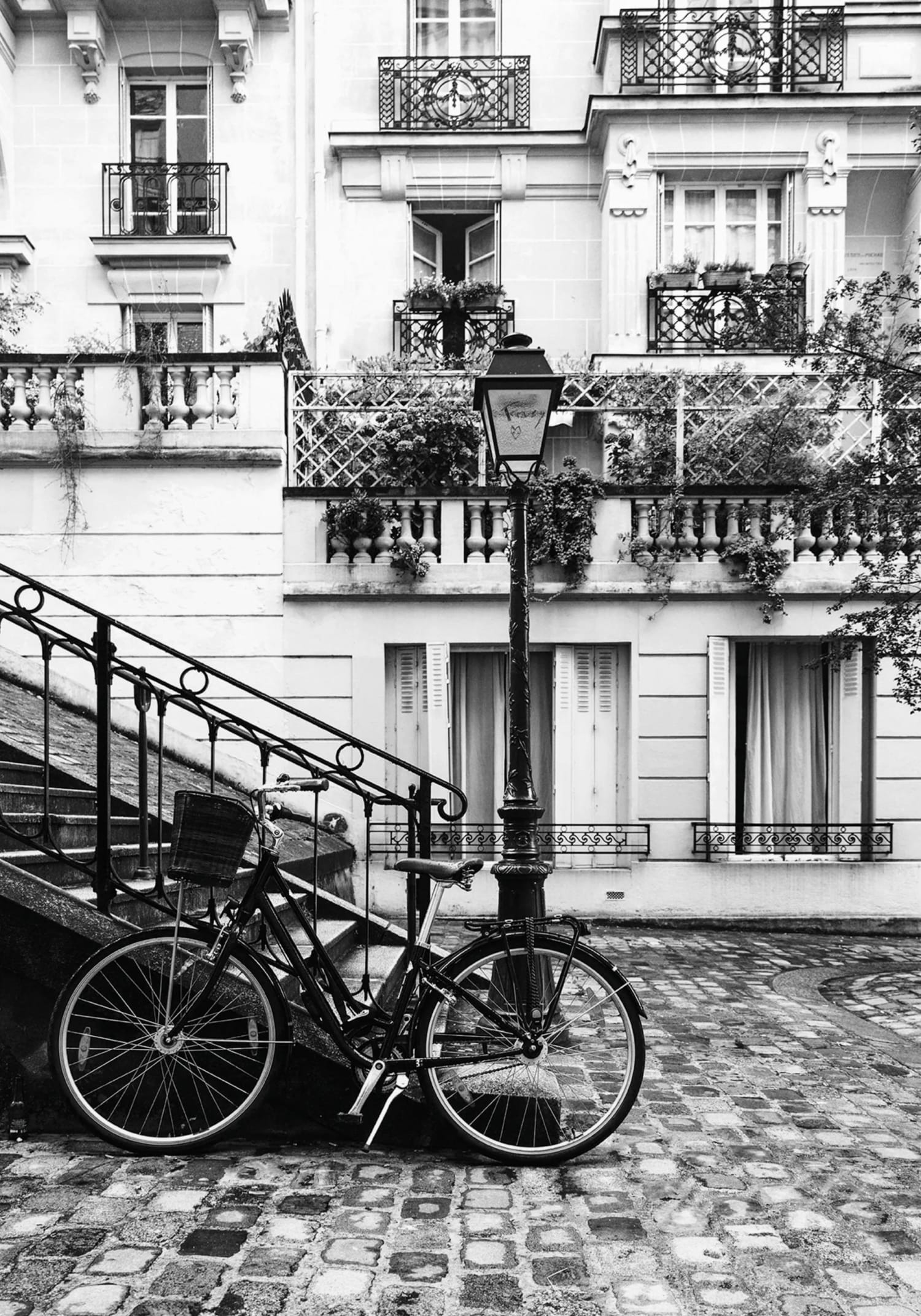 Vintage Paris Street Scene | Urban Landscape Illustration - Image 4