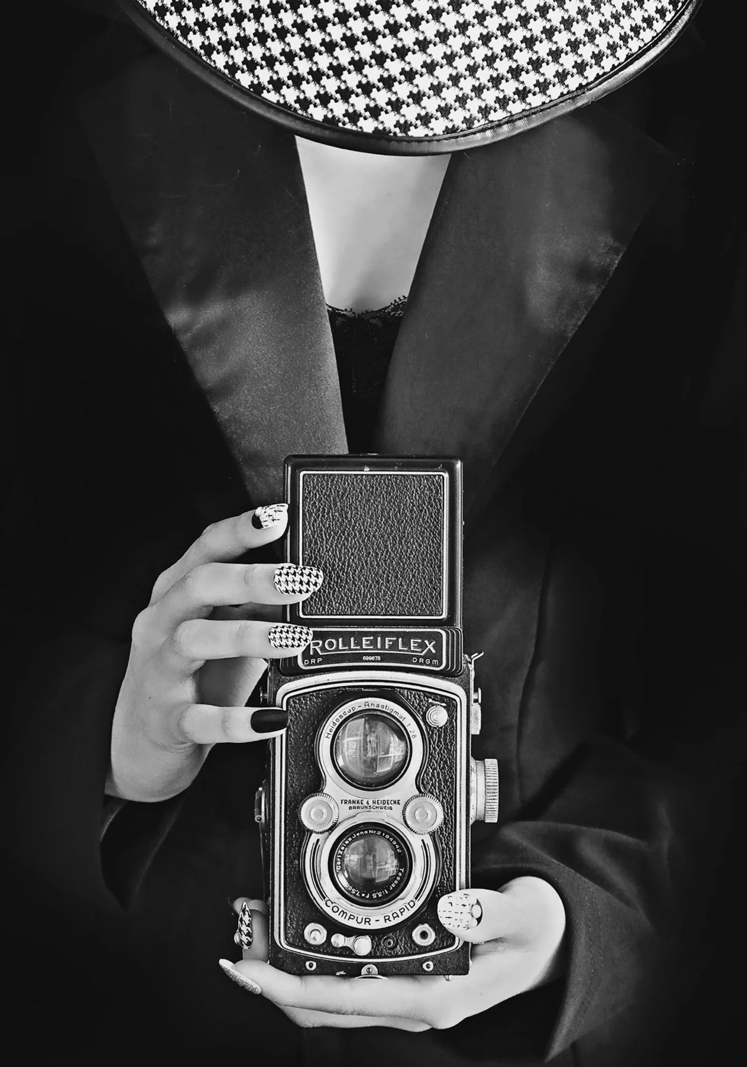 Vintage Woman With Camera | Retro Portrait - Image 4